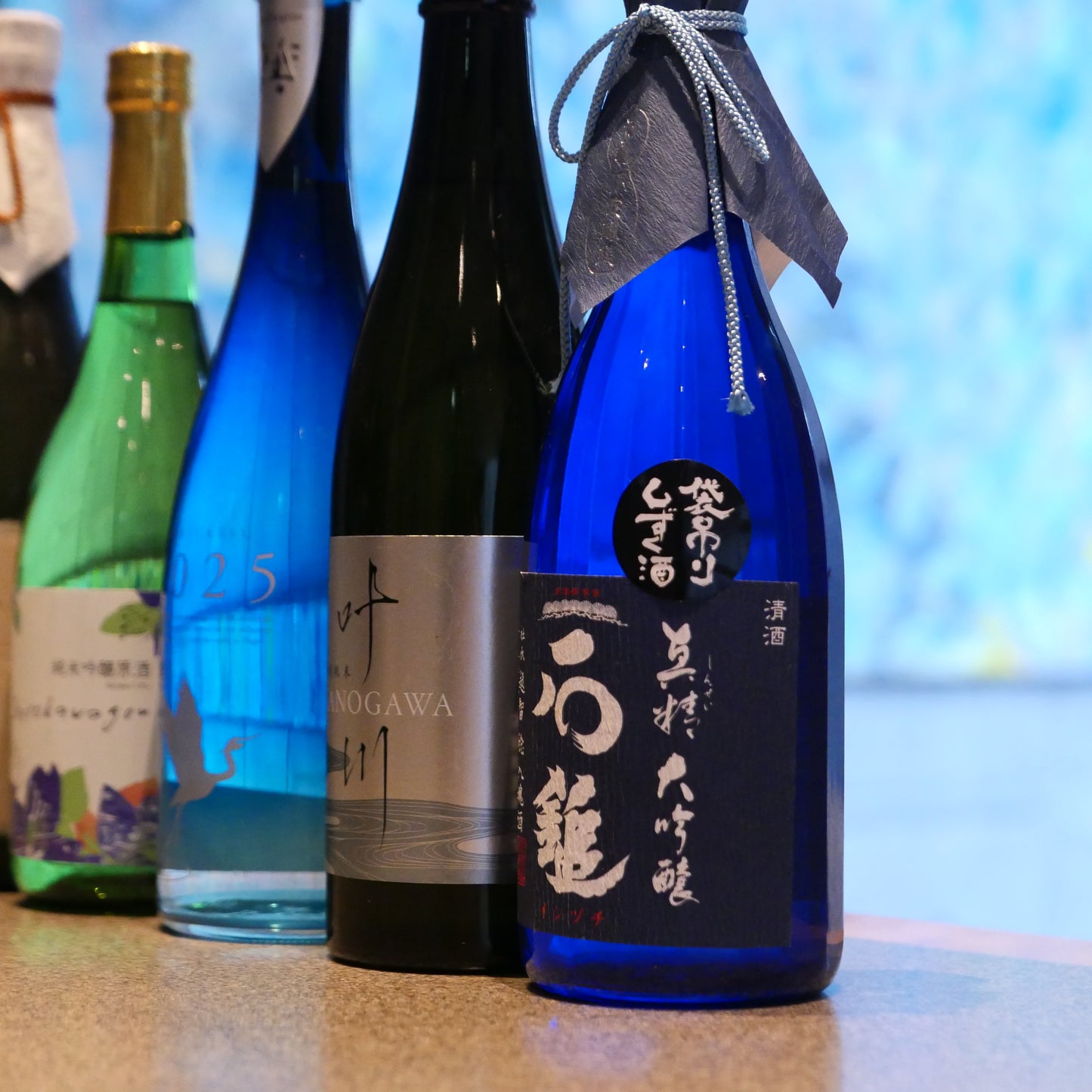 【青凪で使えるペアリングチケット付】ソムリエ今津が選ぶ、愛媛の日本酒を楽しむ極上2本セット|瀬戸内リトリート青凪