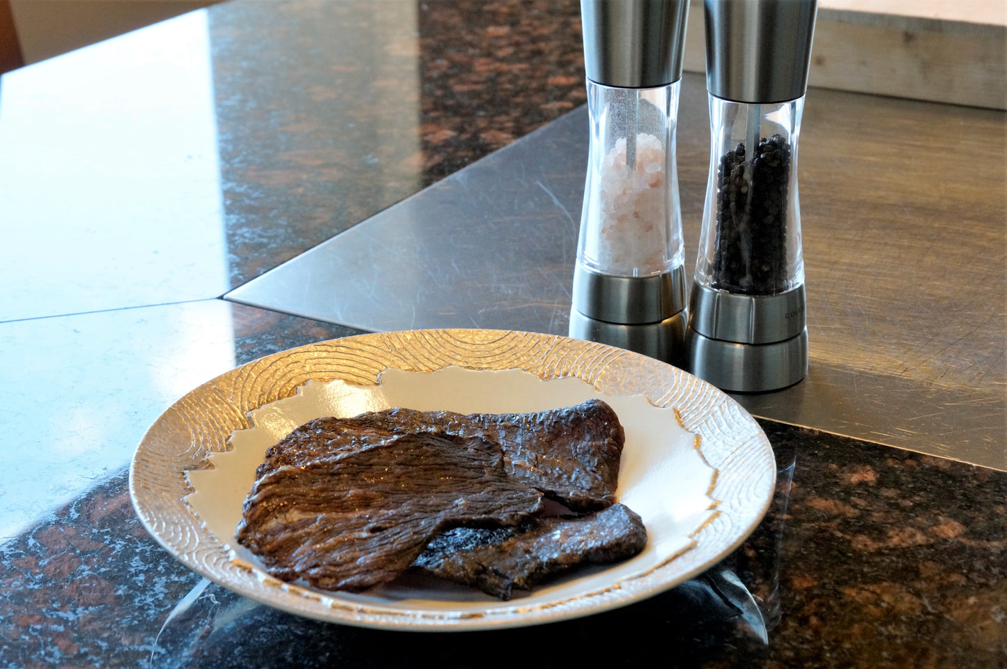 料理長お手製 壱岐牛ジャーキー | 壱岐リトリート海里村上