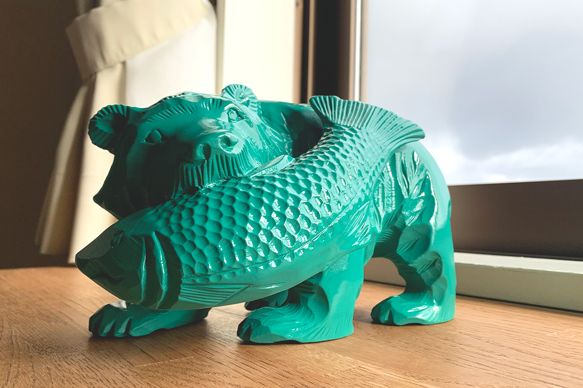 Re-bear Project 限定コラボ】木彫りのくま|礼文観光ホテル 咲涼 Re-bear Project 限定コラボ】木彫りのくま|礼文観光ホテル 咲涼
